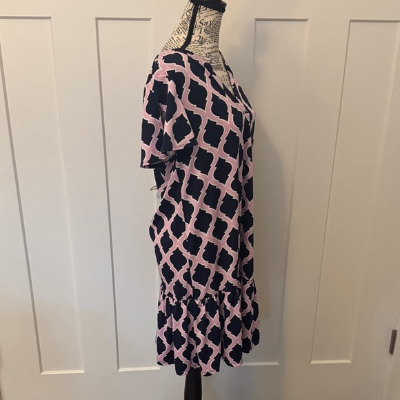 AGB Pink and Black Geometric Mini Dress - Picture 3 of 5